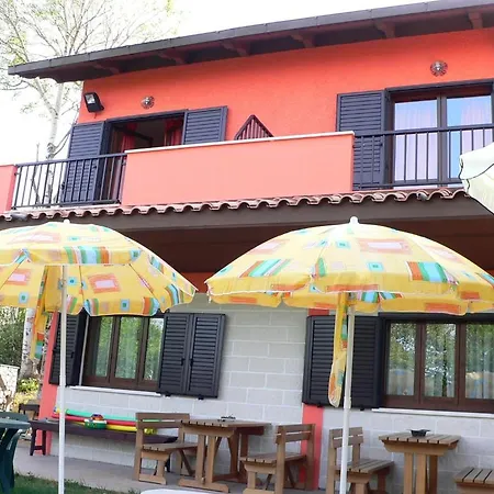 La Del Parco Bed & Breakfast 4*